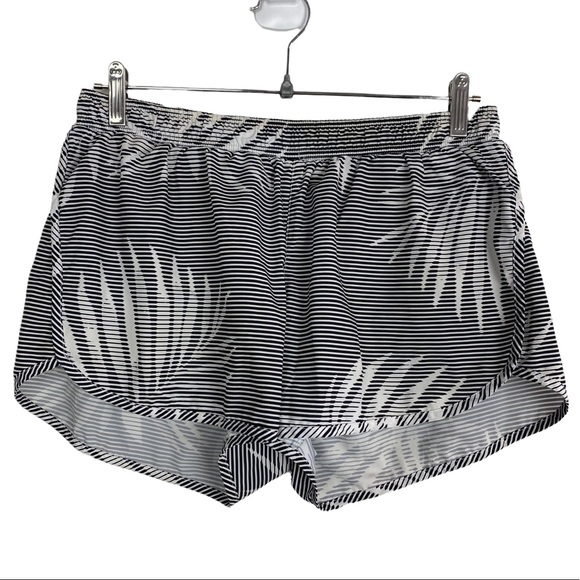 Old Navy Pants - Old Navy Active Go-Dry Palm Trees Striped Athletic Shorts